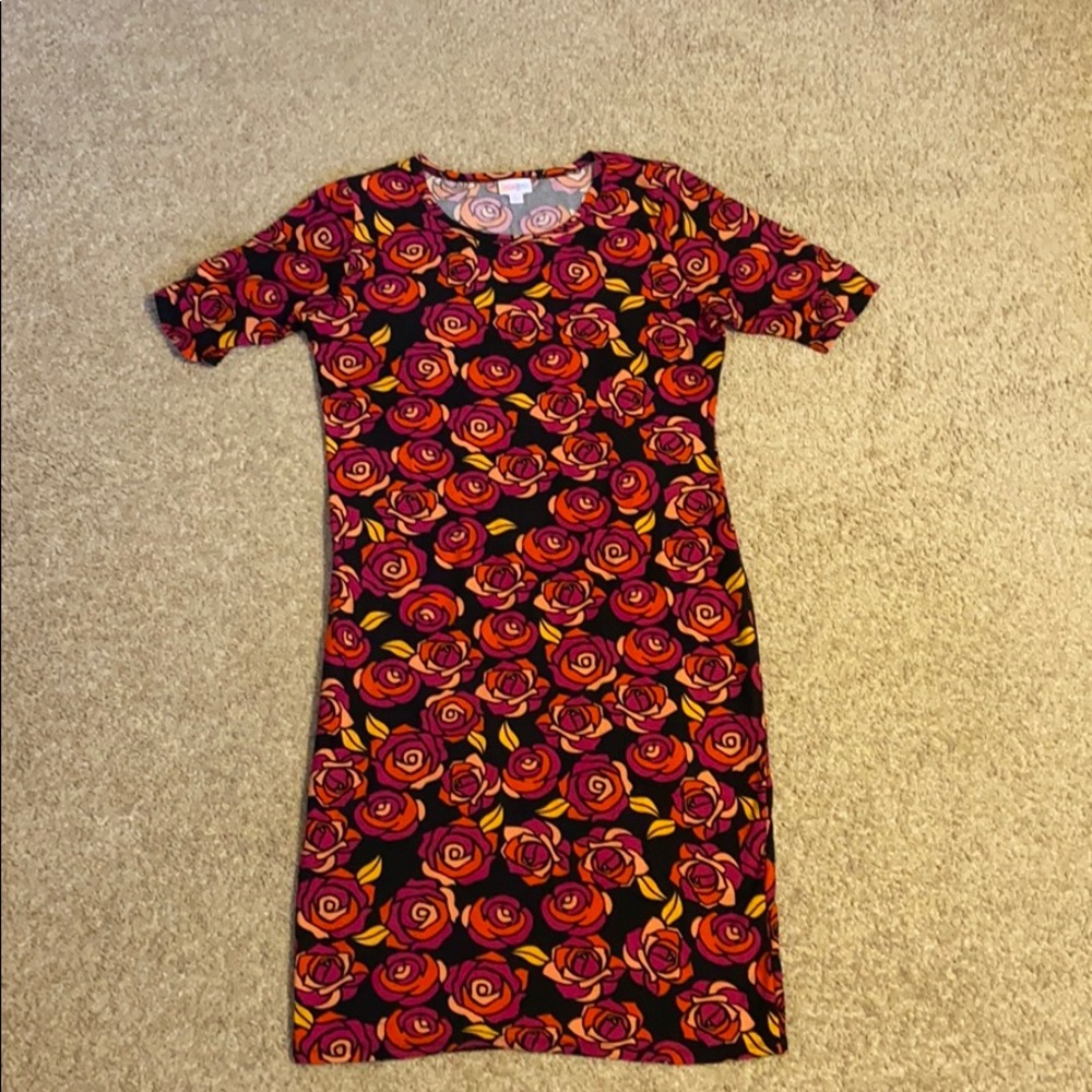 Lularoe pink roses dress